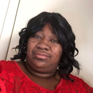 Meet your Posher, Antionette